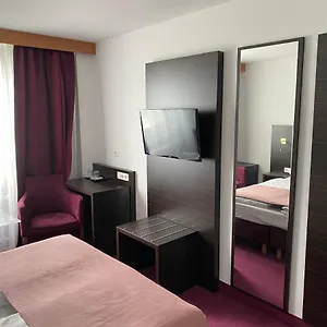 Hotel Montree, München