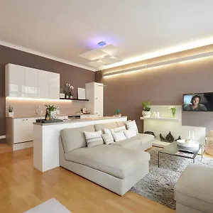 Asante Apartment